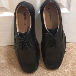 BOSTONIAN , BRAND NEW.